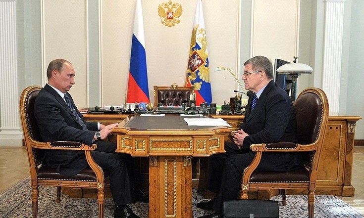 Владимир Путин поздравил Юрия Чайку с юбилеем