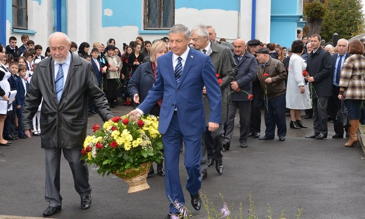 В Северной Осетии почтили память Коста Хетагурова